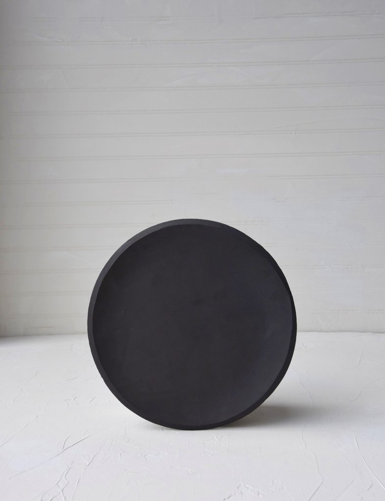10.5 inch Stoneware Orb Plate, Ebony