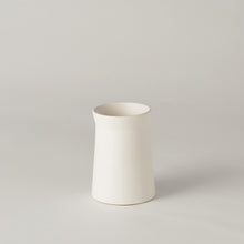 Load image into Gallery viewer, Monroe Soft Curve Vase (4 sizes)